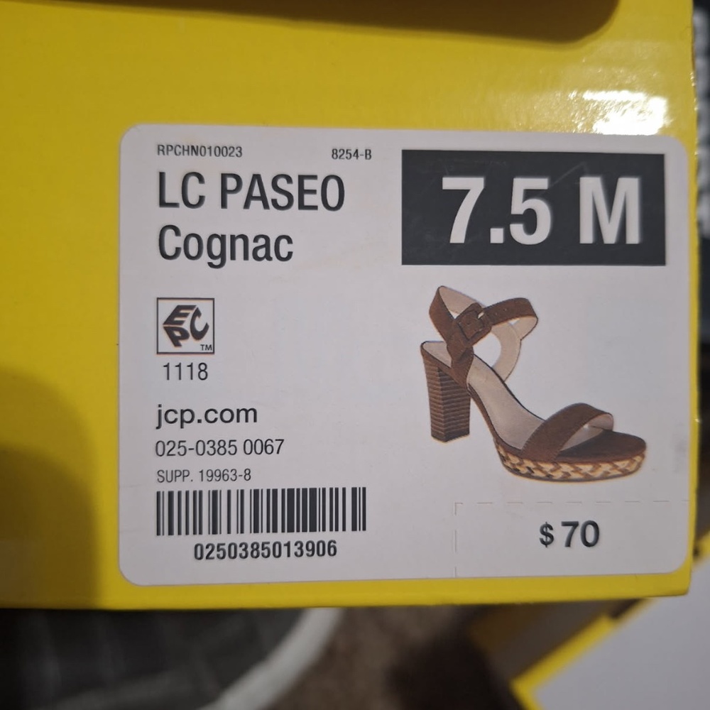 Liz Claiborne sandals